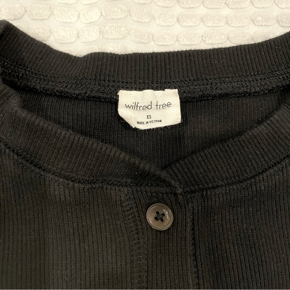 LIKE NEW Aritzia Wilfred Free Thermal Long Sleeve Top Bundle - Picture 4 of 4